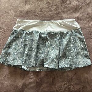 leafy athletic skirt